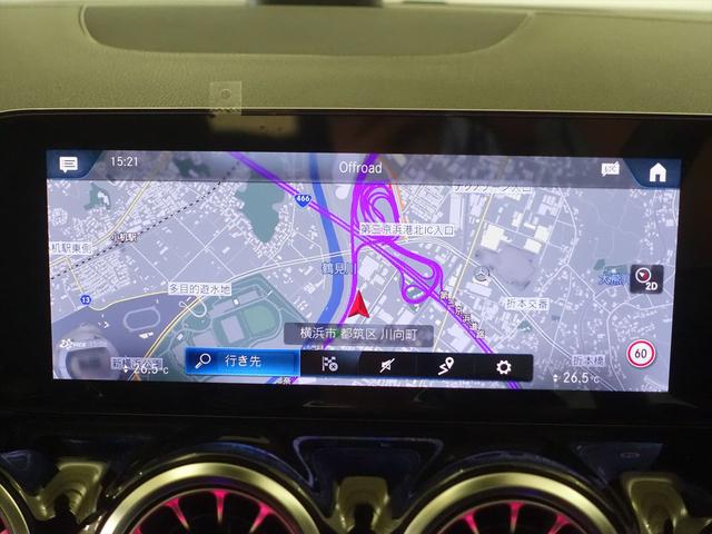 ＧＬＡクラス ＧＬＡ２００　ｄ　４ＭＡＴＩＣ　レザーエクスクルーシブパッケージ　Ｂｌｕｅｔｏｏｔｈ接続　ＥＴＣ　ＬＥＤヘッドライト　ＴＶ　アイドリングストップ　クルーズコントロール　コネクテッド機能　サイドカメラ　サンルーフ・ガラスルーフ（10枚目）