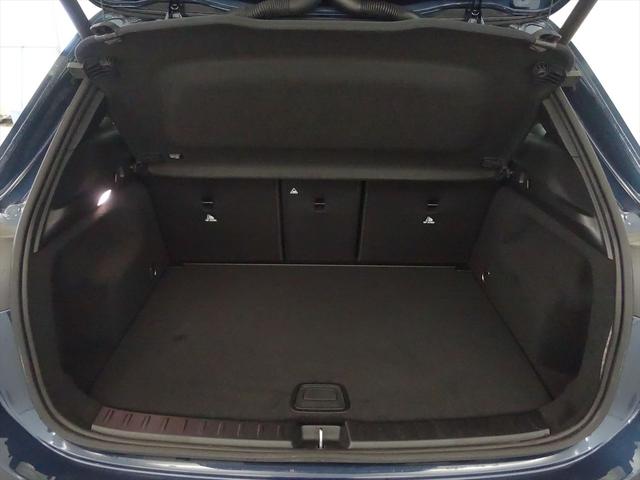 ＧＬＡクラス ＧＬＡ２００　ｄ　４ＭＡＴＩＣ　レザーエクスクルーシブパッケージ　Ｂｌｕｅｔｏｏｔｈ接続　ＥＴＣ　ＬＥＤヘッドライト　ＴＶ　アイドリングストップ　クルーズコントロール　コネクテッド機能　サイドカメラ　サンルーフ・ガラスルーフ（28枚目）