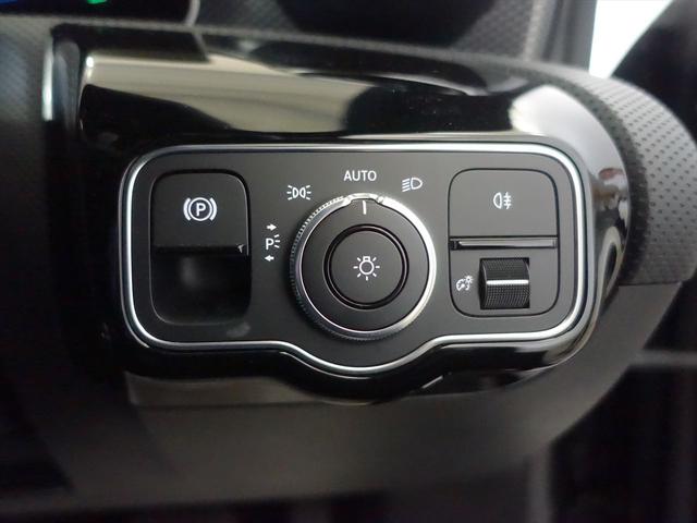 ＣＬＡクラス ＣＬＡ１８０　レーダーセーフティパッケージ　ナビゲーションパッケージ　Ｂｌｕｅｔｏｏｔｈ接続　ＥＴＣ　ＬＥＤヘッドライト　ＴＶ　アイドリングストップ　クルーズコントロール　コネクテッド機能　シートヒーター（28枚目）