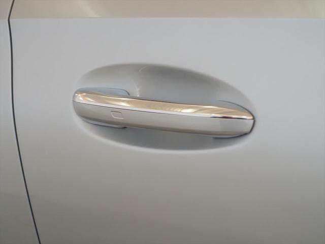 Ｃクラスステーションワゴン Ｃ２２０　ｄ　ステーションワゴン　アバンギャルド　ＡＭＧラインパッケージ　レザーエクスクルーシブパッケージ　ベーシックパッケージ　Ｂｌｕｅｔｏｏｔｈ接続　ＥＴＣ　ＬＥＤヘッドライト　ＴＶ　アイドリングストップ　クルーズコントロール　コネクテッド機能（28枚目）