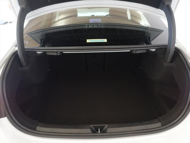 Ａクラスセダン Ａ１８０　セダン　ＡＭＧライン　ベーシックパッケージ　Ｂｌｕｅｔｏｏｔｈ接続　ＥＴＣ　ＬＥＤヘッドライト　アイドリングストップ　クルーズコントロール　コネクテッド機能　シートヒーター　トランクスルー　ナビ　バックモニター（25枚目）