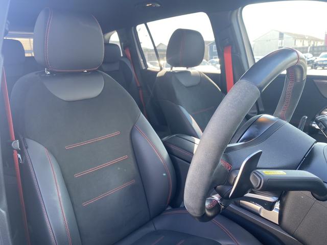 GLB GLB35 4MATIC 3列シート Bluetooth接続 ETC LEDヘッドライト TV アイドリングストップ クルーズコントロール コネクテッド機能 サイドカメラ シートヒーター トランクスルー ナビ バックモニター(11枚目)