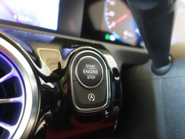 CLAクラス CLA45 S 4MATIC+ Bluetooth接続 ETC LEDヘッドライト TV アイドリングストップ クルーズコントロール コネクテッド機能 サイドカメラ サンルーフ・ガラスルーフ シートエアコン シートヒーター(31枚目)