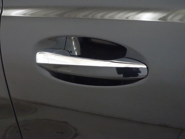 GLB GLB200 d ナビゲーションパッケージ 3列シート Bluetooth接続 ETC LEDヘッドライト TV アイドリングストップ クルーズコントロール コネクテッド機能 サイドカメラ サンルーフ・ガラスルーフ(29枚目)