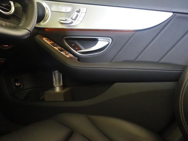 Ｃクラス Ｃ１８０　ローレウスエディション　レーダーセーフティパッケージ　Ｂｌｕｅｔｏｏｔｈ接続　ＣＤ　ＤＶＤ再生　ＥＴＣ　ＬＥＤヘッドライト　ＴＶ　アイドリングストップ　クルーズコントロール　コネクテッド機能　シートヒーター　トランクスルー（16枚目）