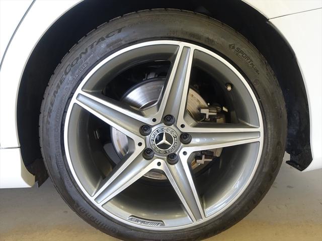 Ｃクラス Ｃ１８０　ローレウスエディション　レーダーセーフティパッケージ　Ｂｌｕｅｔｏｏｔｈ接続　ＣＤ　ＤＶＤ再生　ＥＴＣ　ＬＥＤヘッドライト　ＴＶ　アイドリングストップ　クルーズコントロール　コネクテッド機能　シートヒーター　トランクスルー（31枚目）