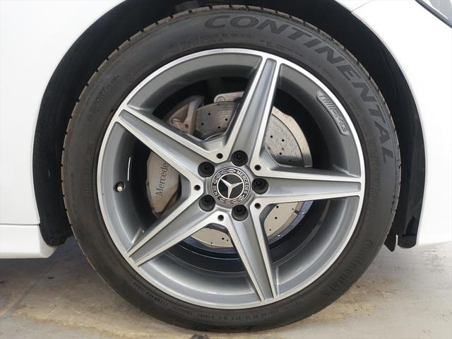 Ｃクラス Ｃ１８０　ローレウスエディション　レーダーセーフティパッケージ　Ｂｌｕｅｔｏｏｔｈ接続　ＣＤ　ＤＶＤ再生　ＥＴＣ　ＬＥＤヘッドライト　ＴＶ　アイドリングストップ　クルーズコントロール　コネクテッド機能　シートヒーター　トランクスルー（33枚目）