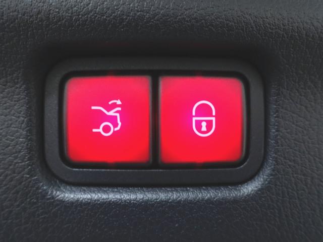 Cクラス C180 アバンギャルド ベーシックパッケージ AMGライン Bluetooth接続 ETC LEDヘッドライト TV アイドリングストップ クルーズコントロール コネクテッド機能 サイドカメラ サンルーフ・ガラスルーフ(25枚目)