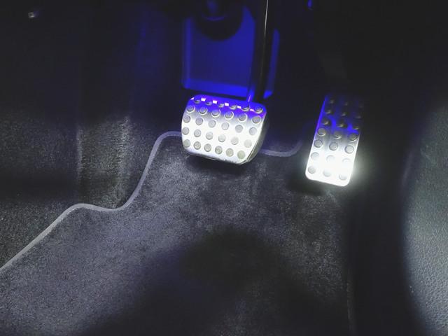 CLAクラス CLA200 d AMGライン ナビゲーションパッケージ Bluetooth接続 ETC LEDヘッドライト TV アイドリングストップ クルーズコントロール コネクテッド機能 シートヒーター トランクスルー ナビ バックモニター(9枚目)