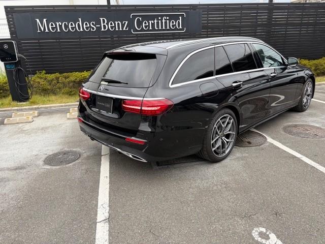 Eクラスステーションワゴン E200 ステーションワゴン スポーツ AMGラインインテリアパッケージ エクスクルーシブパッケージ AMGライン Bluetooth接続 ETC LEDヘッドライト TV アイドリングストップ クルーズコントロール コネクテッド機能(4枚目)