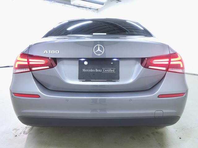 Aクラスセダン A180 スタイル セダン レーダーセーフティーパッケージ ナビゲーションパッケージ Bluetooth接続 ETC LEDヘッドライト TV アイドリングストップ クルーズコントロール コネクテッド機能 シートヒーター(7枚目)