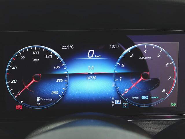 Ｅクラス Ｅ４５０　４マチック　クーペ　スポーツ　エクスクルーシブパッケージ　Ｂｌｕｅｔｏｏｔｈ接続　ＥＴＣ　ＬＥＤヘッドライト　ＴＶ　アイドリングストップ　クルーズコントロール　コネクテッド機能　サイドカメラ　サンルーフ・ガラスルーフ（14枚目）