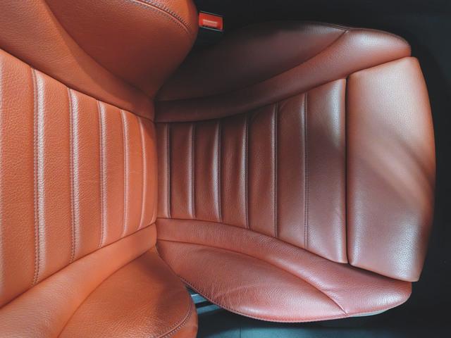 Ｃクラス Ｃ２００　アバンギャルド　ＡＭＧライン　レザーエクスクルーシブパッケージ　レーダーセーフティーパッケージ　Ｂｌｕｅｔｏｏｔｈ接続　ＥＴＣ　ＬＥＤヘッドライト　ＴＶ　アイドリングストップ　クルーズコントロール　コネクテッド機能　シートヒーター（25枚目）