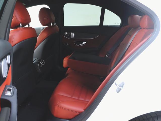 Ｃクラス Ｃ２００　アバンギャルド　ＡＭＧライン　レザーエクスクルーシブパッケージ　レーダーセーフティーパッケージ　Ｂｌｕｅｔｏｏｔｈ接続　ＥＴＣ　ＬＥＤヘッドライト　ＴＶ　アイドリングストップ　クルーズコントロール　コネクテッド機能　シートヒーター（33枚目）