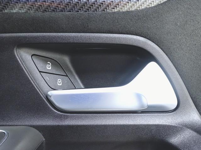 GLB GLB200 d 4マチック AMGラインパッケージ 3列シート Bluetooth接続 ETC LEDヘッドライト TV アイドリングストップ クルーズコントロール コネクテッド機能 サイドカメラ シートヒーター トランクスルー(22枚目)