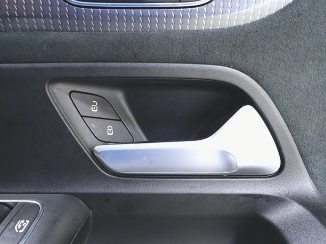 ＥＱＢ ＥＱＢ２５０　ＡＭＧラインパッケージ　３列シート　Ｂｌｕｅｔｏｏｔｈ接続　ＥＴＣ　ＬＥＤヘッドライト　ＴＶ　アイドリングストップ　クルーズコントロール　コネクテッド機能　サイドカメラ　シートヒーター　トランクスルー（22枚目）