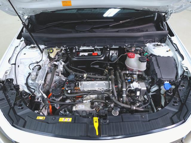 ＥＱＢ ＥＱＢ２５０　ＡＭＧラインパッケージ　３列シート　Ｂｌｕｅｔｏｏｔｈ接続　ＥＴＣ　ＬＥＤヘッドライト　ＴＶ　アイドリングストップ　クルーズコントロール　コネクテッド機能　サイドカメラ　シートヒーター　トランクスルー（37枚目）