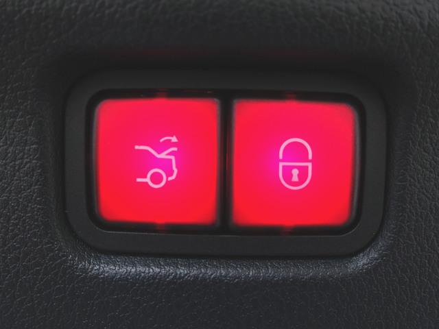 Cクラス C200 アバンギャルド リアアクスルステアリング AMGライン ベーシックパッケージ Bluetooth接続 ETC LEDヘッドライト TV アイドリングストップ クルーズコントロール コネクテッド機能 サイドカメラ シートヒーター トランクスルー(25枚目)