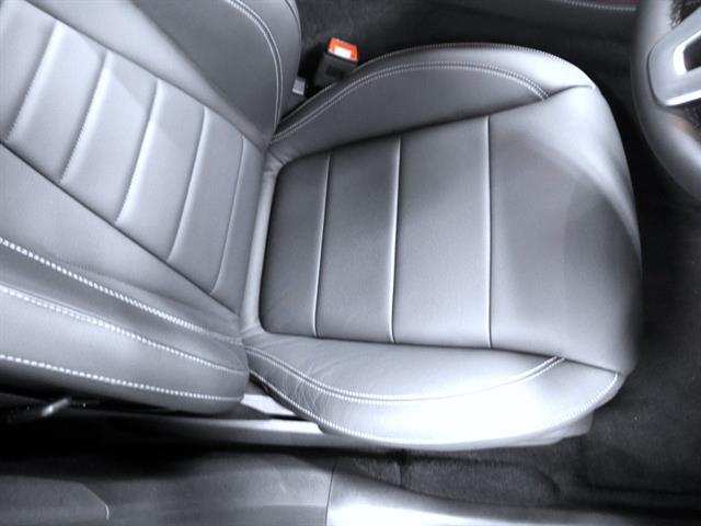 E200 ステーションワゴン AV エクスクルーシブPKG(18枚目)