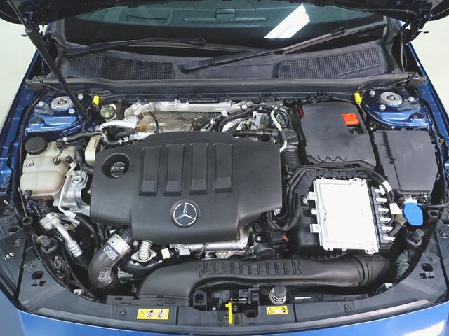 ＣＬＡクラス シューティングブレーク ＣＬＡ２００　ｄ　シューティングブレーク　ＡＭＧライン　ＡＭＧレザーエクスクルーシブパッケージ　ナビゲーションパッケージ　アドバンスドパッケージ　Ｂｌｕｅｔｏｏｔｈ接続　ＥＴＣ　ＬＥＤヘッドライト　ＴＶ　アイドリングストップ　クルーズコントロール（38枚目）