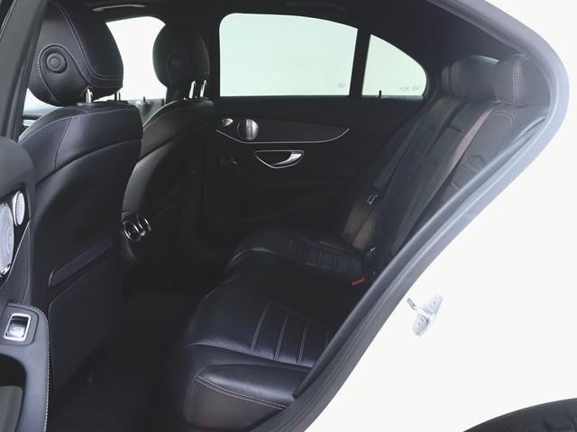 Ｃクラス Ｃ２００　ローレウスエディション　スポーツプラスパッケージ　レザーエクスクルーシブパッケージ　Ｂｌｕｅｔｏｏｔｈ接続　ＥＴＣ　ＬＥＤヘッドライト　ＴＶ　アイドリングストップ　クルーズコントロール　コネクテッド機能　サイドカメラ（29枚目）