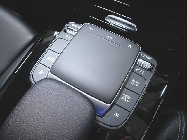 Aクラス A180 ナビゲーションパッケージ Bluetooth接続 ETC LEDヘッドライト TV アイドリングストップ クルーズコントロール コネクテッド機能 トランクスルー ナビ バックモニター フロアマット(19枚目)