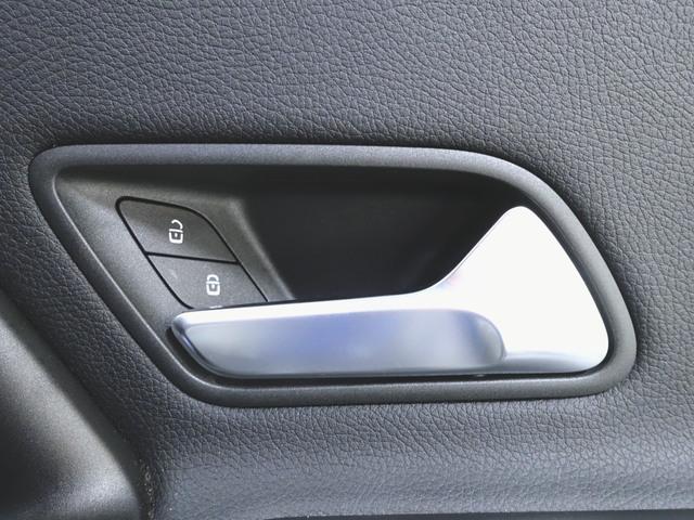 Aクラス A180 ナビゲーションパッケージ Bluetooth接続 ETC LEDヘッドライト TV アイドリングストップ クルーズコントロール コネクテッド機能 トランクスルー ナビ バックモニター フロアマット(21枚目)