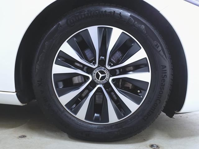 Aクラス A180 ナビゲーションパッケージ Bluetooth接続 ETC LEDヘッドライト TV アイドリングストップ クルーズコントロール コネクテッド機能 トランクスルー ナビ バックモニター フロアマット(34枚目)