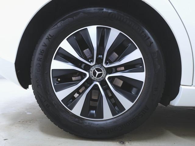 Aクラス A180 ナビゲーションパッケージ Bluetooth接続 ETC LEDヘッドライト TV アイドリングストップ クルーズコントロール コネクテッド機能 トランクスルー ナビ バックモニター フロアマット(35枚目)