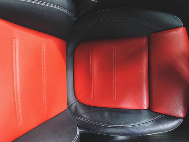 ＧＬＢ ＧＬＢ１８０　ＡＭＧラインパッケージ　ＡＭＧレザーエクスクルーシブパッケージ　アドバンスドパッケージ　３列シート　Ｂｌｕｅｔｏｏｔｈ接続　ＥＴＣ　ＬＥＤヘッドライト　ＴＶ　アイドリングストップ　クルーズコントロール（25枚目）