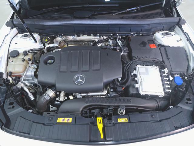 ＧＬＢ ＧＬＢ２００　ｄ　４マチック　アドバンスドサウンドシステム　ワイヤレスチャージング　ＡＭＧライン　フットトランクオープナー　３列シート　Ｂｌｕｅｔｏｏｔｈ接続　ＥＴＣ　ＬＥＤヘッドライト　アイドリングストップ　クルーズコントロール　コネクテッド機能（35枚目）