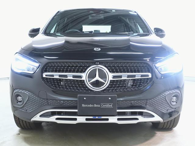 ＧＬＡクラス ＧＬＡ１８０　Ｂｌｕｅｔｏｏｔｈ接続　ＥＴＣ　ＬＥＤヘッドライト　ＴＶ　アイドリングストップ　クルーズコントロール　コネクテッド機能　サイドカメラ　シートヒーター　トランクスルー　ナビ　バックモニター　フロアマット（2枚目）