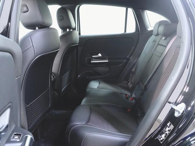 ＧＬＡクラス ＧＬＡ１８０　Ｂｌｕｅｔｏｏｔｈ接続　ＥＴＣ　ＬＥＤヘッドライト　ＴＶ　アイドリングストップ　クルーズコントロール　コネクテッド機能　サイドカメラ　シートヒーター　トランクスルー　ナビ　バックモニター　フロアマット（28枚目）