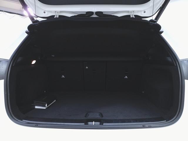 ＧＬＡクラス ＧＬＡ１８０　ＡＭＧラインパッケージ　ＡＭＧライン　Ｂｌｕｅｔｏｏｔｈ接続　ＥＴＣ　ＬＥＤヘッドライト　ＴＶ　アイドリングストップ　クルーズコントロール　コネクテッド機能　サイドカメラ　シートヒーター（27枚目）