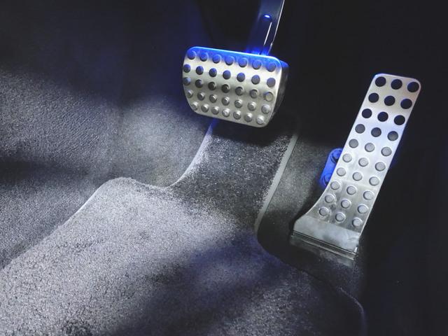 Eクラス E300 エクスクルーシブ AMGラインパッケージ デジタルインテリアパッケージ レザーエクスクルーシブパッケージ AMGライン Bluetooth接続 ETC LEDヘッドライト TV アイドリングストップ(9枚目)