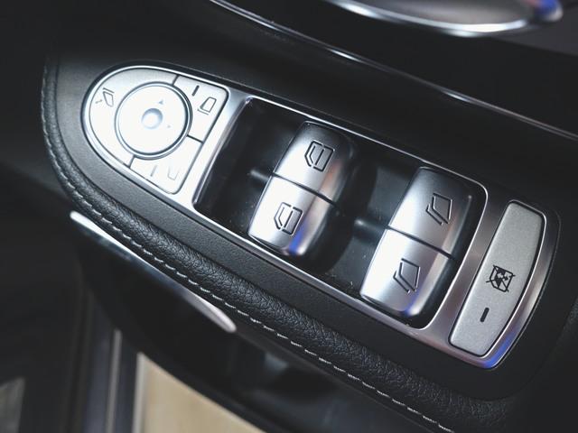 Vクラス V220 d アバンギャルド ロング AMGライン 3列シート Bluetooth接続 ETC LEDヘッドライト TV アイドリングストップ ウオークスルー クルーズコントロール サイドカメラ サンルーフ・ガラスルーフ シートヒーター スライドドア(21枚目)