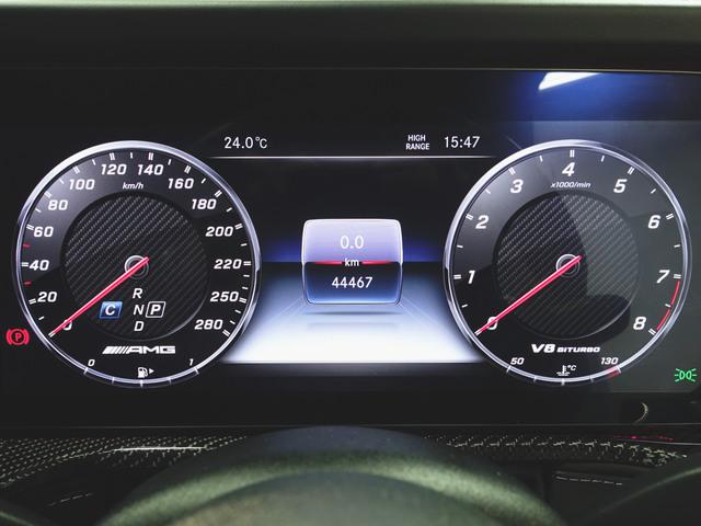 Gクラス G63 AMGレザーエクスクルーシブパッケージ AMGカーボンファイバーインテリアトリム Bluetooth接続 ETC LEDヘッドライト TV アイドリングストップ クルーズコントロール コネクテッド機能 サイドカメラ サンルーフ・ガラスルーフ(14枚目)