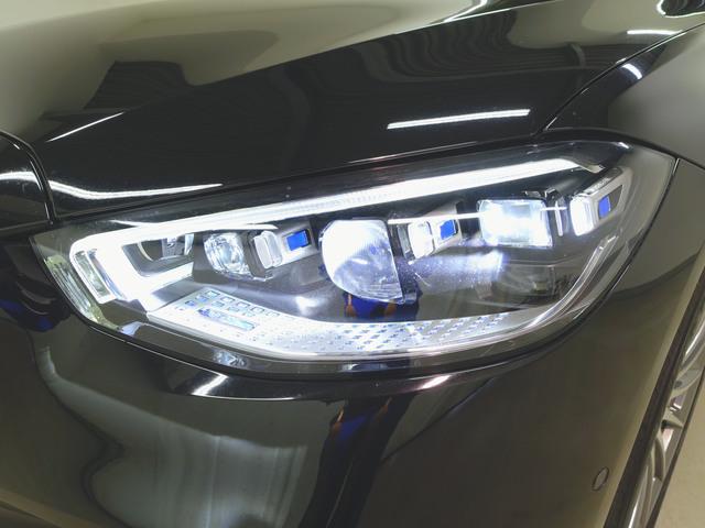 ヤナセの中古車は、すべて第三者検査専門機関（ＡＩＳ）によって、内外装から機関にいたるまで公正かつ厳正に検査されます。検査後、経験豊富なスタッフが、記録簿の確認、ＣＰＵ診断テストなどを実施いたします。