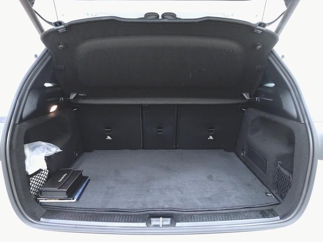 Ｂクラス Ｂ２００　ｄ　ＡＭＧライン　レーダーセーフティーパッケージ　アドバンスドパッケージ　ナビゲーションパッケージ　Ｂｌｕｅｔｏｏｔｈ接続　ＥＴＣ　ＬＥＤヘッドライト　ＴＶ　アイドリングストップ　クルーズコントロール　コネクテッド機能（27枚目）