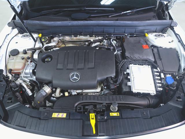 ＧＬＢ ＧＬＢ２００　ｄ　ナビゲーションパッケージ　３列シート　Ｂｌｕｅｔｏｏｔｈ接続　ＥＴＣ　ＬＥＤヘッドライト　ＴＶ　アイドリングストップ　クルーズコントロール　コネクテッド機能　サイドカメラ　シートヒーター（35枚目）