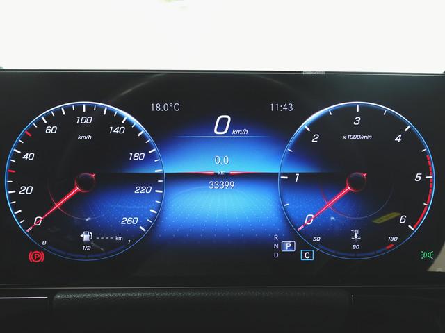 GLAクラス GLA200 d 4マチック AMGライン ナビゲーションパッケージ アドバンスドパッケージ Bluetooth接続 ETC LEDヘッドライト TV アイドリングストップ クルーズコントロール コネクテッド機能 サイドカメラ シートヒーター(14枚目)