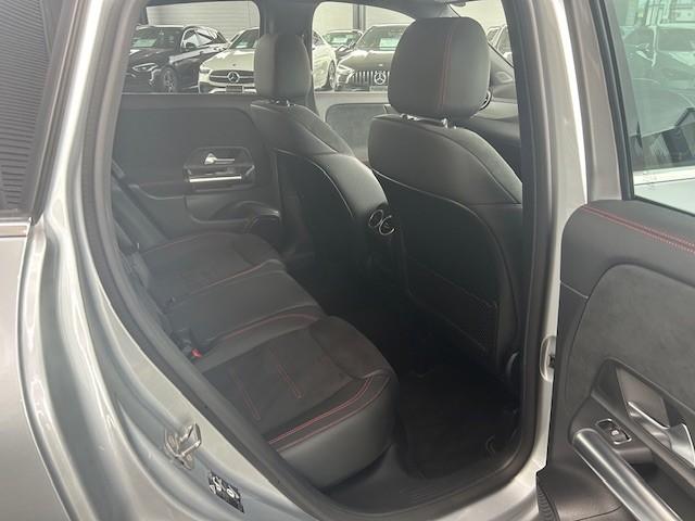 GLAクラス GLA200 d 4マチック AMGラインパッケージ AMGライン Bluetooth接続 ETC LEDヘッドライト TV アイドリングストップ クルーズコントロール シートヒーター ナビ バックモニター パワーシート(10枚目)