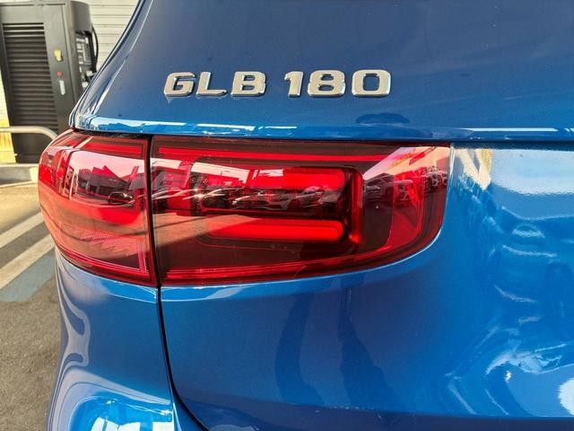 GLB GLB180 Bluetooth接続 ETC LEDヘッドライト TV アイドリングストップ クルーズコントロール シートヒーター ナビ バックモニター パワーシート フロアマット 横滑り防止装置(6枚目)
