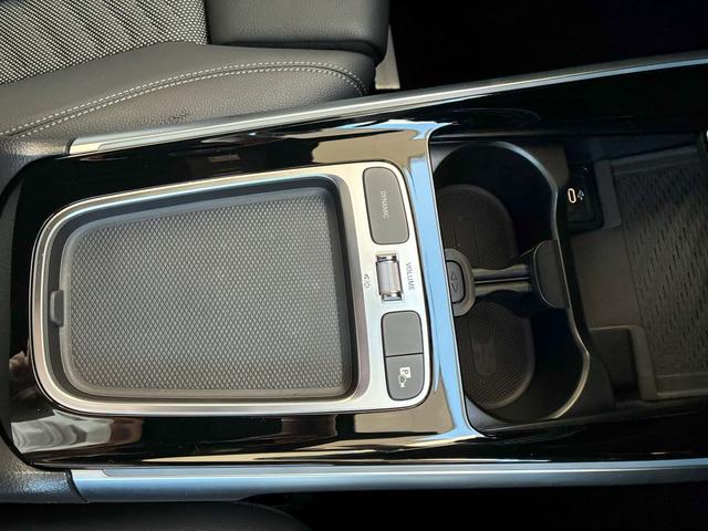 GLB GLB180 Bluetooth接続 ETC LEDヘッドライト TV アイドリングストップ クルーズコントロール シートヒーター ナビ バックモニター パワーシート フロアマット 横滑り防止装置(15枚目)