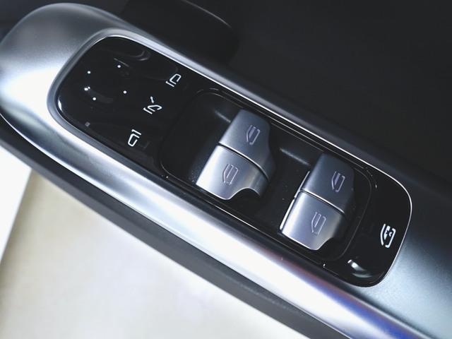 Ｃクラス Ｃ２００　アバンギャルド　リアアクスルステアリング　ＡＭＧライン　ベーシックパッケージ　レザーエクスクルーシブパッケージ　Ｂｌｕｅｔｏｏｔｈ接続　ＥＴＣ　ＬＥＤヘッドライト　ＴＶ　アイドリングストップ　クルーズコントロール　コネクテッド機能（20枚目）