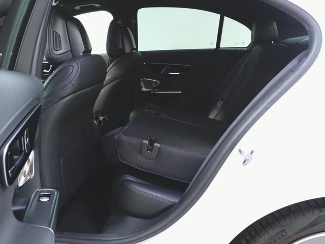 Ｃクラス Ｃ２００　アバンギャルド　リアアクスルステアリング　ＡＭＧライン　ベーシックパッケージ　レザーエクスクルーシブパッケージ　Ｂｌｕｅｔｏｏｔｈ接続　ＥＴＣ　ＬＥＤヘッドライト　ＴＶ　アイドリングストップ　クルーズコントロール　コネクテッド機能（27枚目）