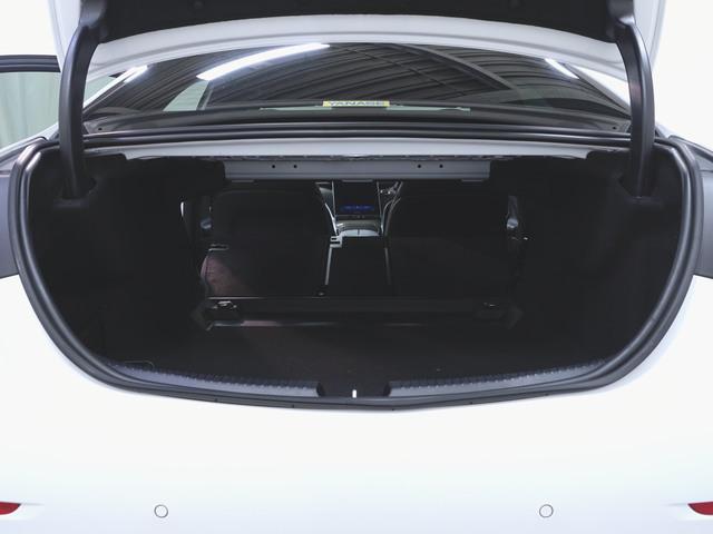 Ｃクラス Ｃ２００　アバンギャルド　リアアクスルステアリング　ＡＭＧライン　ベーシックパッケージ　レザーエクスクルーシブパッケージ　Ｂｌｕｅｔｏｏｔｈ接続　ＥＴＣ　ＬＥＤヘッドライト　ＴＶ　アイドリングストップ　クルーズコントロール　コネクテッド機能（29枚目）