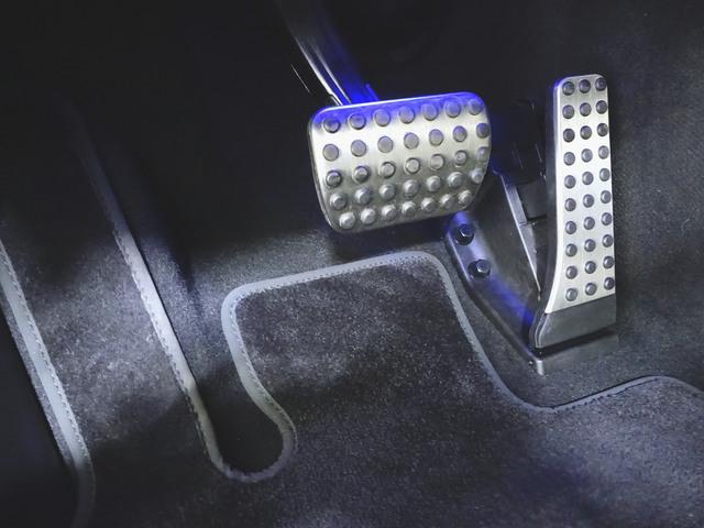 ＥＱＳ ＥＱＳ４５０　プラス　ＡＭＧラインパッケージ　デジタルインテリアパッケージ　エクスクルーシブパッケージ　Ｂｌｕｅｔｏｏｔｈ接続　ＥＴＣ　ＬＥＤヘッドライト　ＴＶ　アイドリングストップ　クルーズコントロール　コネクテッド機能　サイドカメラ（9枚目）