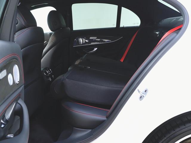 Ｅクラス Ｅ５３　４マチックプラス　エクスクルーシブパッケージ　Ｂｌｕｅｔｏｏｔｈ接続　ＥＴＣ　ＬＥＤヘッドライト　ＴＶ　アイドリングストップ　クルーズコントロール　コネクテッド機能　サイドカメラ　サンルーフ・ガラスルーフ（32枚目）