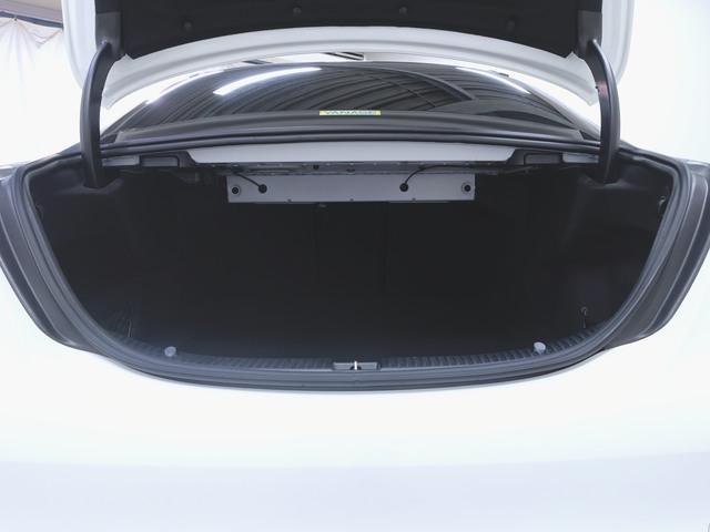 Cクラス C200 ローレウスエディション スポーツプラスパッケージ レザーエクスクルーシブパッケージ レーダーセーフティーパッケージ(27枚目)